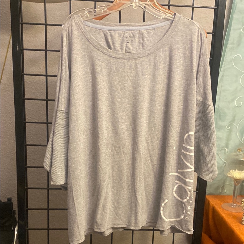 Calvin Klein Gray Oversized 3/4 Sleeve T-Shirt